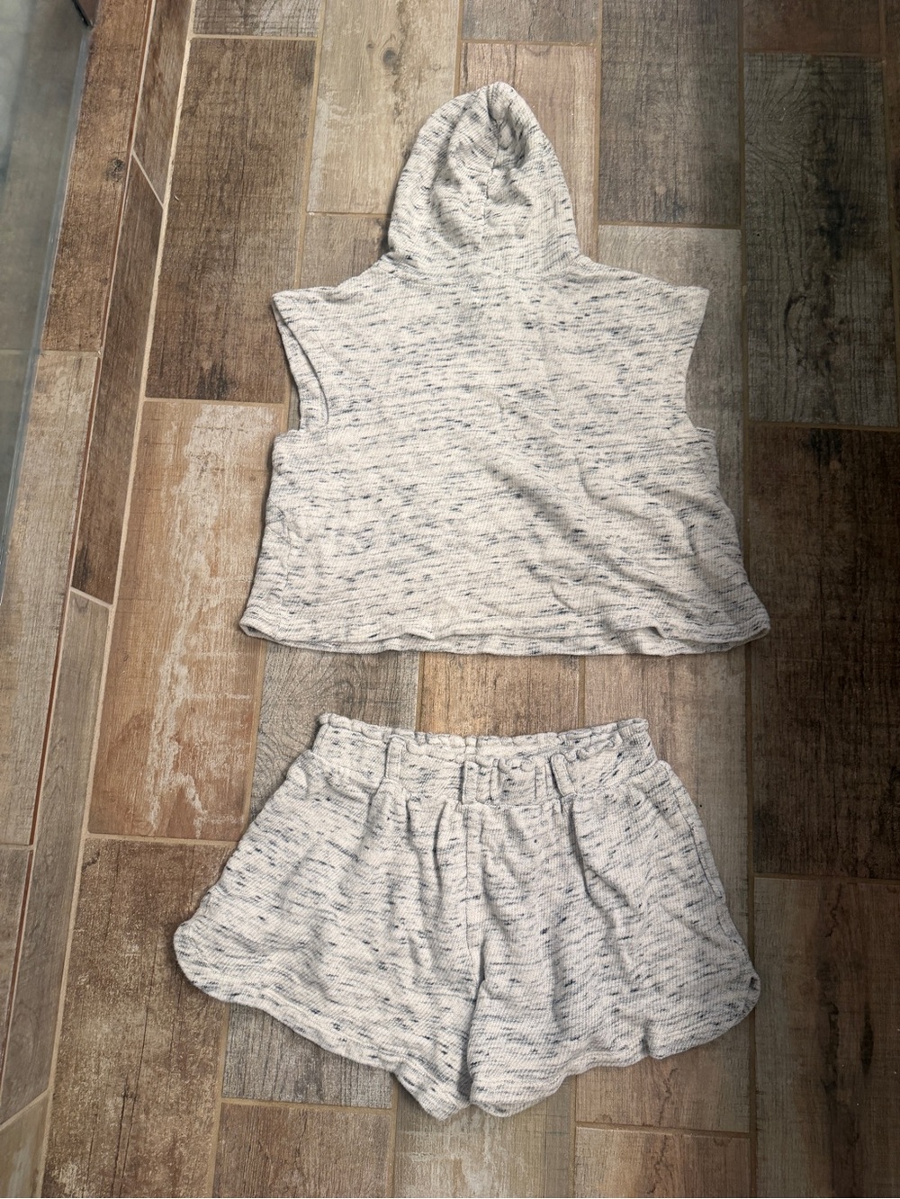 Women’s Marbled Sleeveless Hoodie & Shorts Lounge Set Gray Cozy Matching Set - Picture 12 of 12